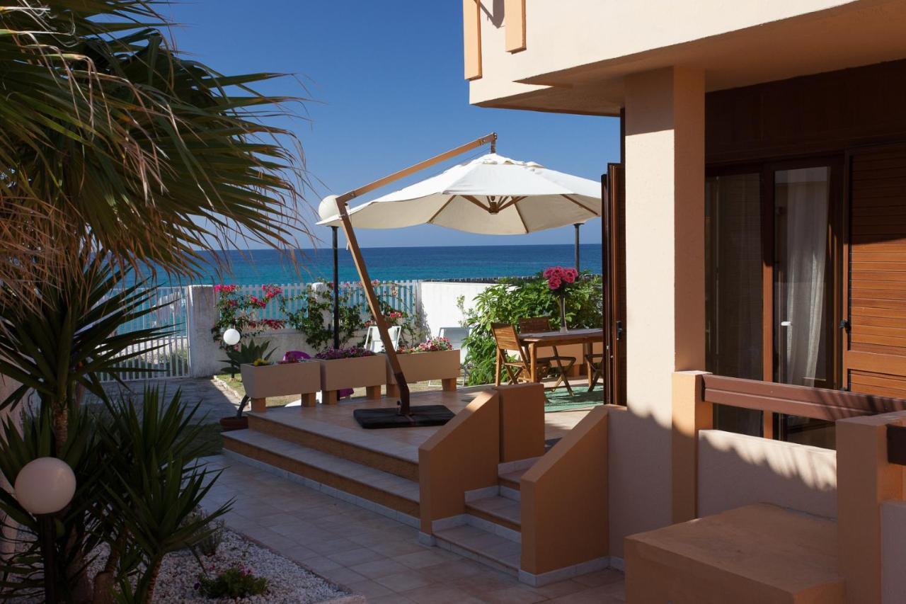 Villa Lucia Sul Mare Sant'Andrea  外观 照片